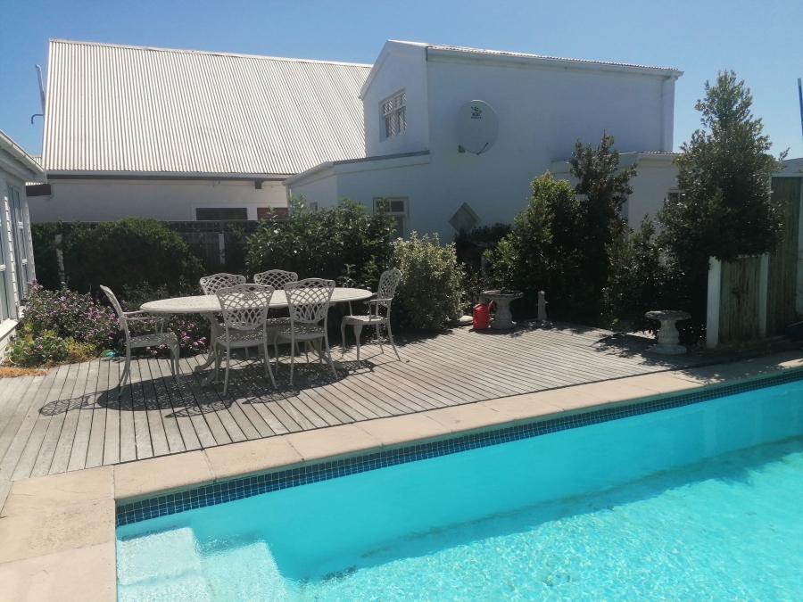 To Let 3 Bedroom Property for Rent in Milkwood Park Western Cape